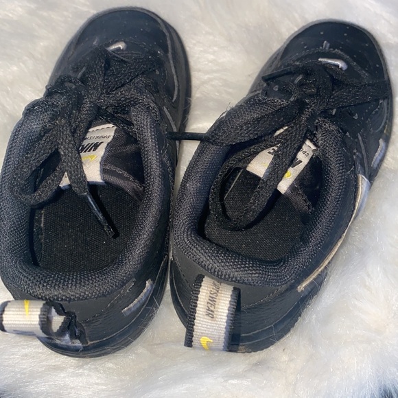 Nike Air Force 1 Low Utility Black White - Picture 7 of 9